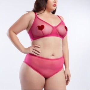 PLUS SIZE Savage X Fenty Pink Sheer Heart Bra Set